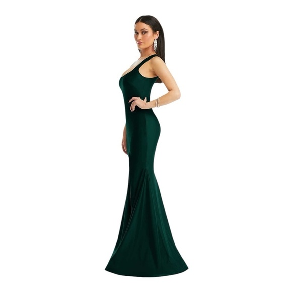 Cynthia & Sahar Square Neck Stretch Satin Mermaid Dress with Train in Evergreen - Picture 2 of 16
